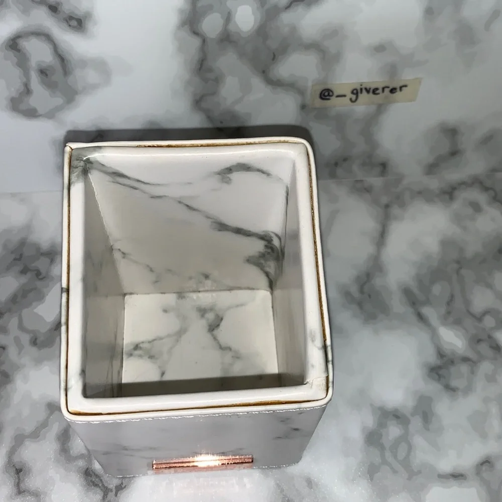 4x Marble Faux Leather BH Cosmetics Angled Brush Holder - Marble